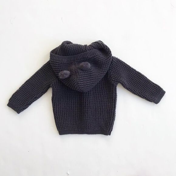 Carters gray bear ear hooded cardigan EUC 3m & 6m - Picture 4 of 4